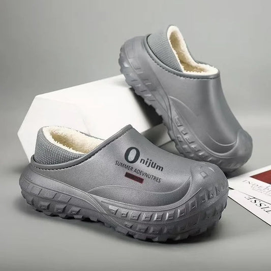 Pantoufles d'hiver pour hommes, moelleuses, imperméables et doublées en polaire, pour une utilisation intérieure et extérieure.