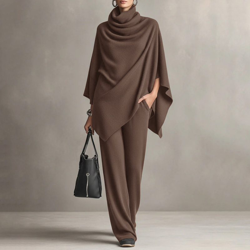 Ensemble femme : Haut cape à col cascade et pantalon à jambes larges